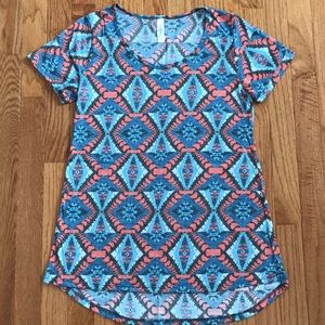 LuLaRoe Classic T